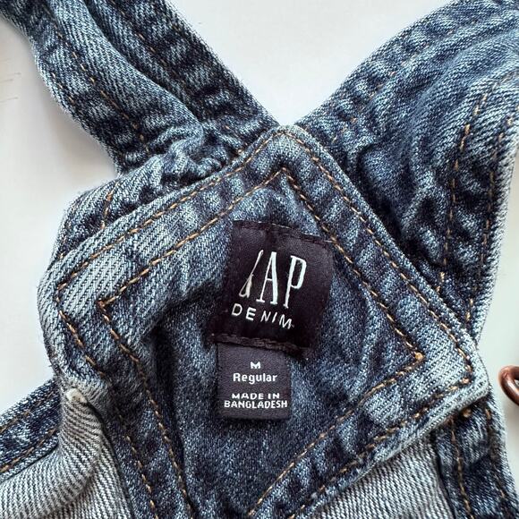 Gap Denim Overalls - Ripped Knee - Size Medium - Jean - Picture 5 of 6